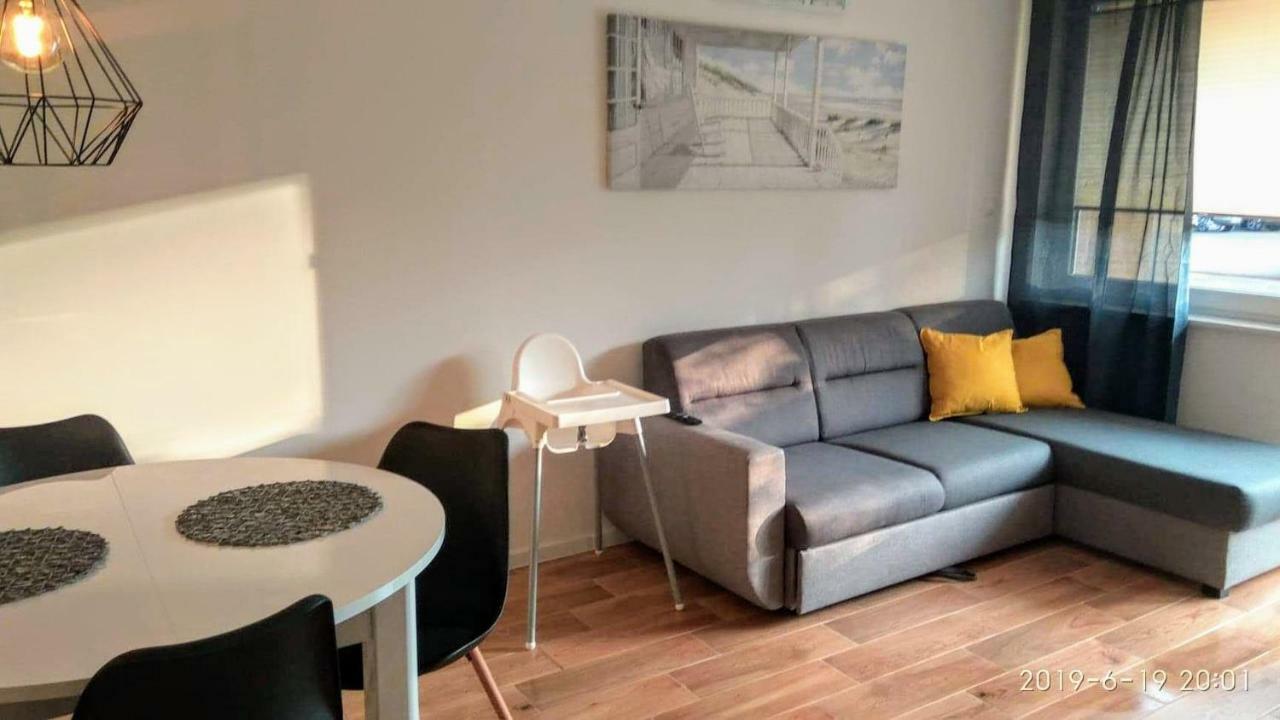 Blue Mare Apartamenty U Tomka Łukęcin Exteriör bild